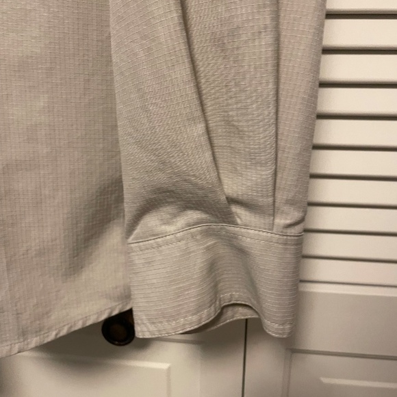 Men’s Royal Robbin’s Travel Shirt - Picture 4 of 13